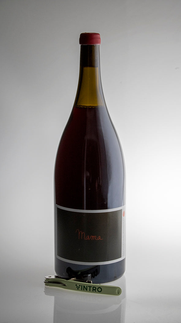 2022, Mama, Magnum